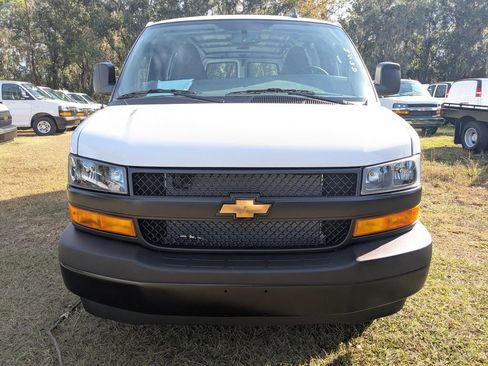 New 2025 Chevrolet Express 2500 w/ Driver Convenience Package image 9