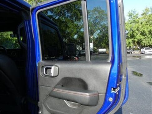 Used 2019 Jeep Wrangler Unlimited Rubicon image 59