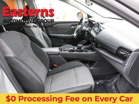 Used 2022 Nissan Rogue SV AWD/4WD image 24