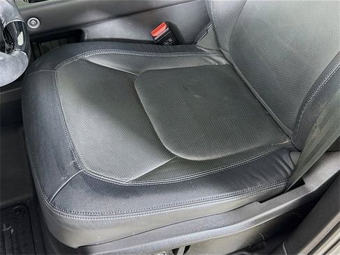 Certified 2023 Land Rover Defender 110 X-Dynamic SE image 22