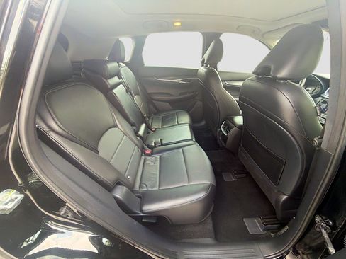 Used 2024 INFINITI QX50 Luxe w/ Accent Package FWD image 30