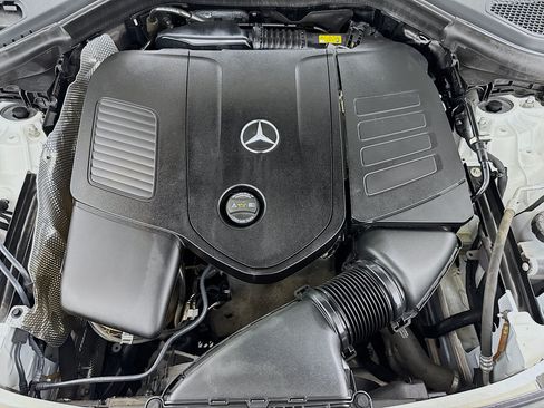 Used 2023 Mercedes-Benz GLC 300 image 36