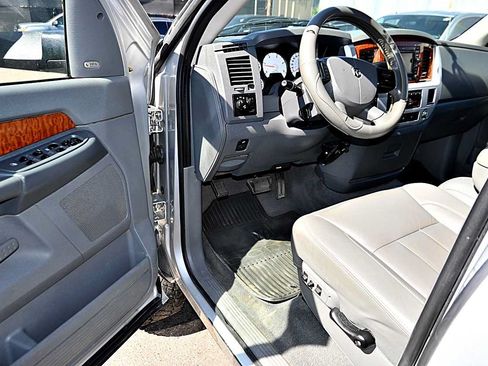 Used 2007 Dodge Ram 3500 Truck Laramie AWD/4WD image 17