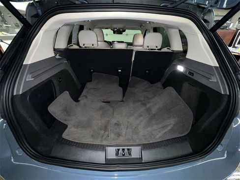 Used 2024 Lincoln Corsair Premiere w/ Equipment Group 101A image 21