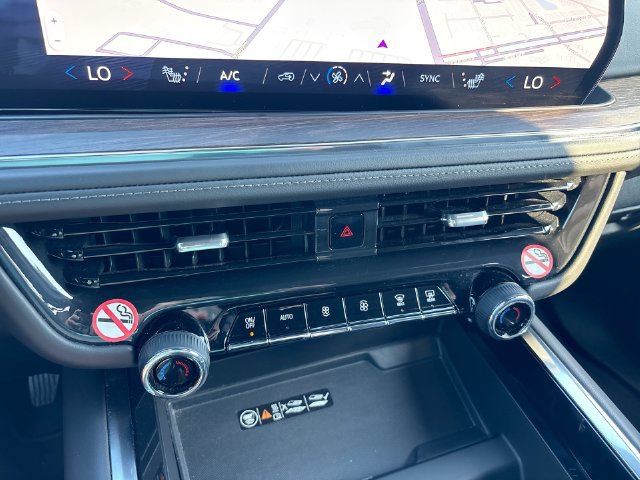 Used 2025 Chevrolet Tahoe LT RWD image 19