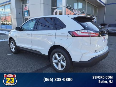 New 2024 Ford Edge SE image 3