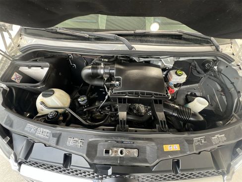 Used 2013 Mercedes-Benz Sprinter 2500 image 24