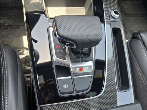 Used 2023 Audi SQ5 Prestige w/ Prestige Package AWD/4WD image 18