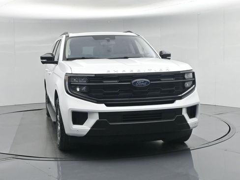Used 2025 Ford Expedition Max Active AWD/4WD image 60