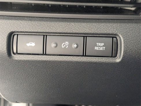 Used 2023 Nissan Altima 2.5 SV image 14