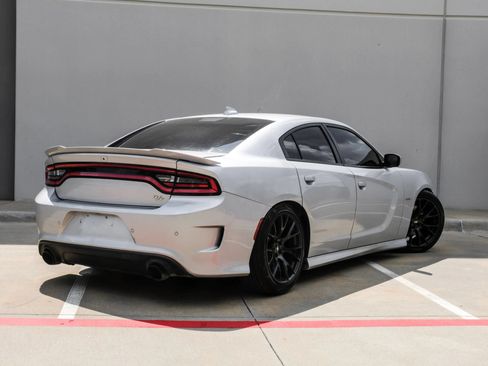 Used 2021 Dodge Charger R/T RWD image 10