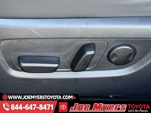 Used 2025 MAZDA CX-30 AWD 2.5 S w/ Preferred Package image 28