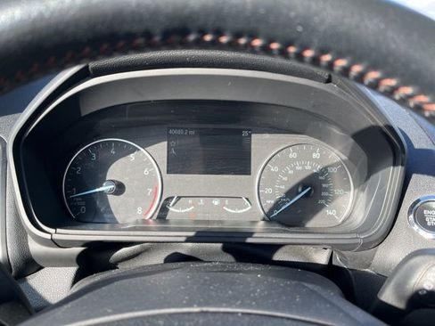 Used 2021 Ford EcoSport SE w/ SE Convenience Package image 11