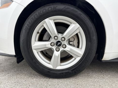 Used 2018 Ford Mustang Coupe image 36