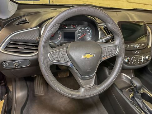 Used 2024 Chevrolet Malibu LT FWD image 24
