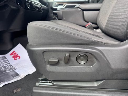 Used 2023 Chevrolet Silverado 1500 LT image 11