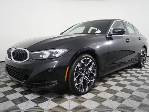 Used 2025 BMW 330i Sedan RWD image 7