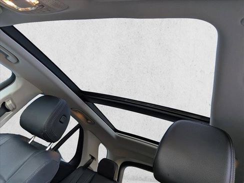 Used 2025 Mercedes-Benz GLE 350 4MATIC image 14