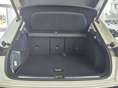 New 2026 Audi Q3 quattro 2.0T image 7