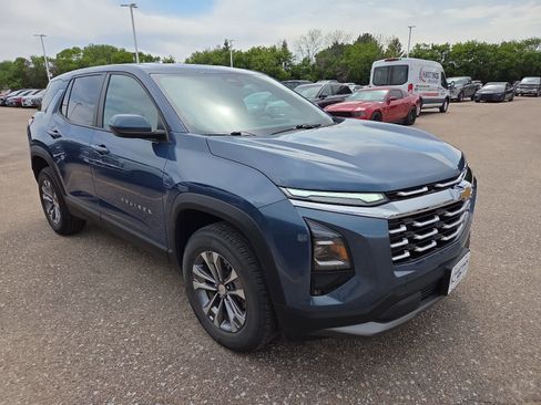 Used 2026 Chevrolet Equinox LT w/ Convenience Package II AWD/4WD image 10