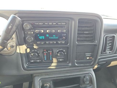 Used 2004 GMC Sierra 1500 SLE w/ Light Duty Power Package image 44