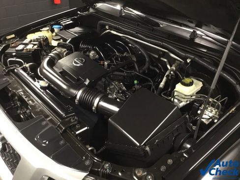 Used 2014 Nissan Xterra S image 48