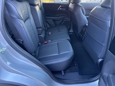 New 2025 Mitsubishi Outlander SEL Black Edition AWD/4WD image 25