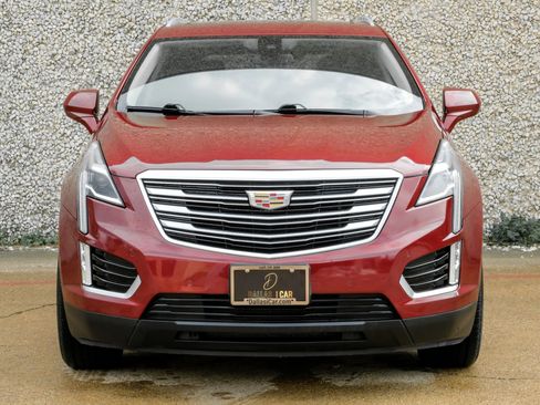 Used 2017 Cadillac XT5 Premium Luxury FWD image 5