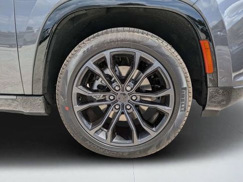 New 2026 Jeep Grand Wagoneer Summit AWD/4WD image 10