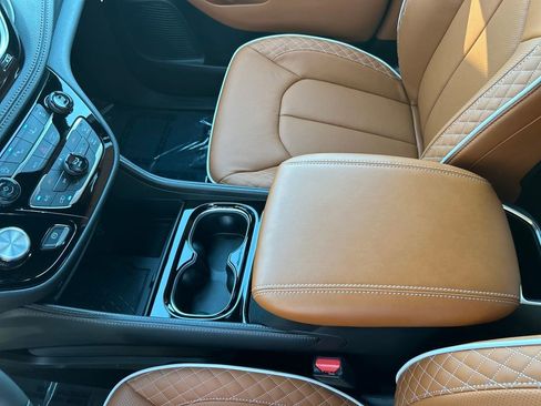New 2026 Chrysler Pacifica Pinnacle image 19