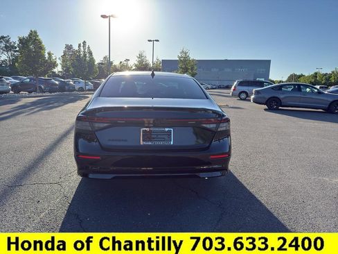 Used 2024 Honda Accord Touring image 6