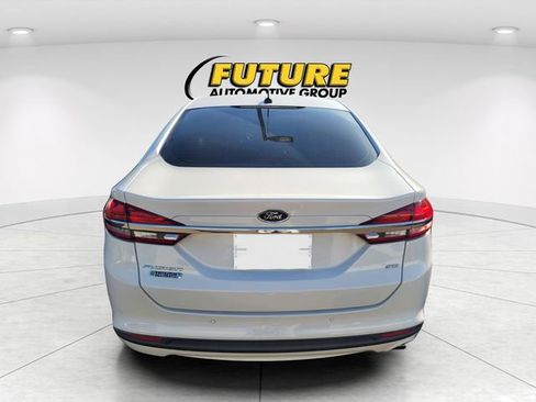 Used 2017 Ford Fusion Energi SE FWD image 4