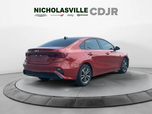 Used 2024 Kia Forte LXS w/ LXS Technology Package FWD image 5