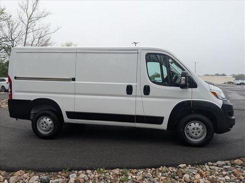 Used 2023 RAM ProMaster 2500 FWD image 6