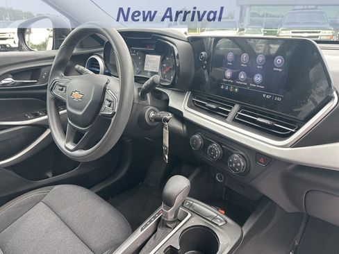 Certified 2024 Chevrolet Trax LS image 7