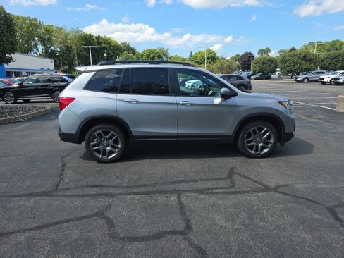 Used 2023 Honda Passport EX-L image 8