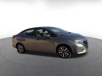 Used 2025 Nissan Versa SV FWD video 2