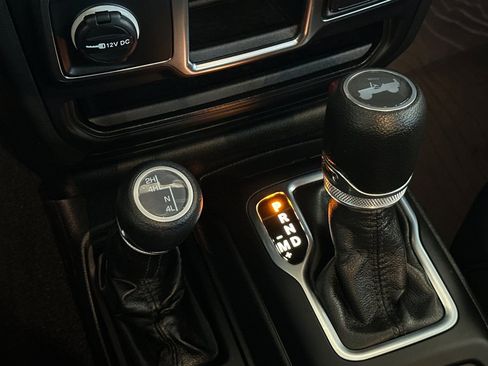 Used 2023 Jeep Wrangler Sport AWD/4WD image 21
