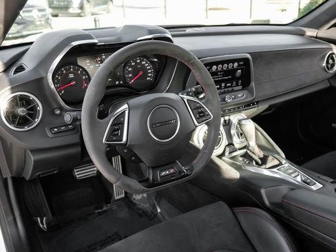 Used 2018 Chevrolet Camaro ZL1 image 12