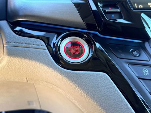 Used 2023 Honda Odyssey Touring image 6