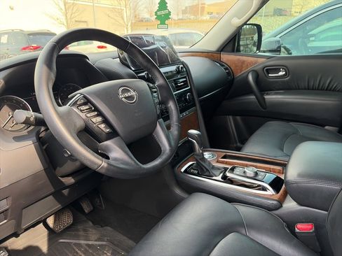 Used 2023 Nissan Armada SL image 10