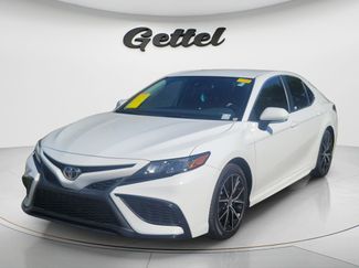 Used 2022 Toyota Camry SE w/ Convenience Package video 2