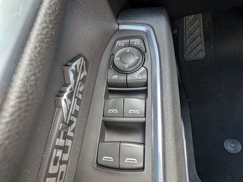 Used 2025 Chevrolet Silverado 1500 High Country w/ Midnight Edition AWD/4WD image 31