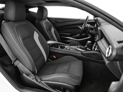 Used 2018 Chevrolet Camaro LT w/ RS Package image 27