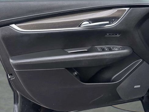 Used 2020 Cadillac XT5 Sportv AWD/4WD image 18