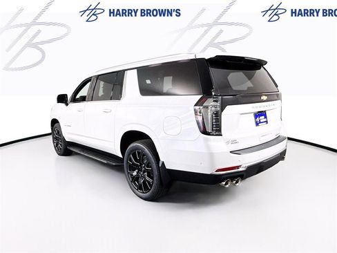 New 2025 Chevrolet Suburban Premier image 33