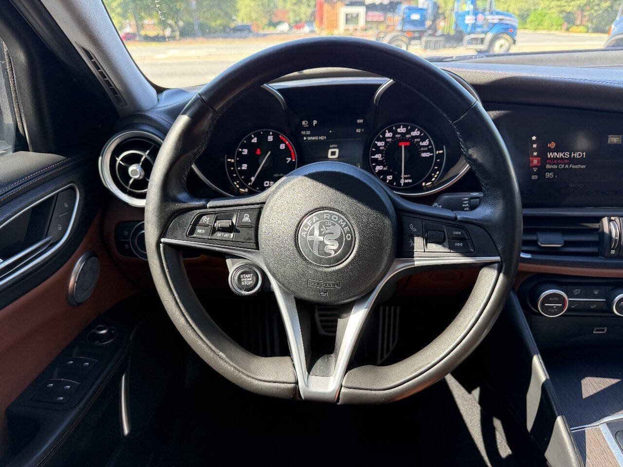 Used 2018 Alfa Romeo Giulia Ti w/ Quick Order Package 22Z Lusso RWD image 18