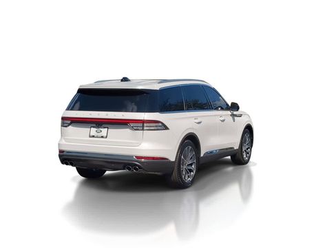 Used 2025 Lincoln Aviator Reserve w/ Luxury Package image 8