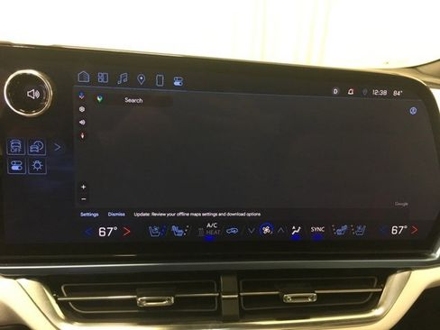 Used 2024 Chevrolet Equinox EV LT image 24