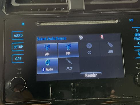 Used 2018 Toyota Prius Two image 27